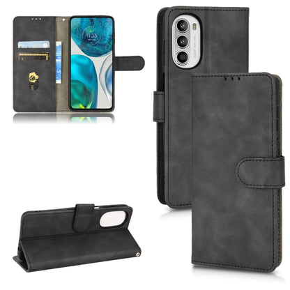 Skin Feel Magnetic Flip Leather Phone Case, For Motorola Edge 30, For Motorola Moto G52, For Samsung Galaxy M33 5G, For Sharp Simple Sumaho 6